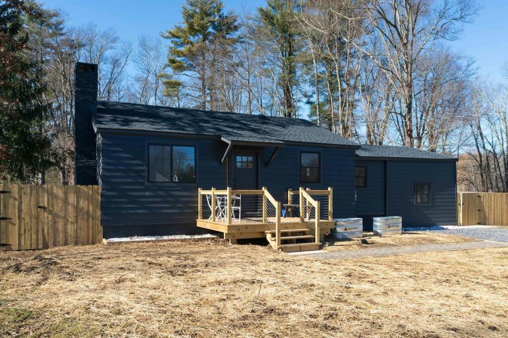 Zen Wellness W/ Hot Tub Holiday home *